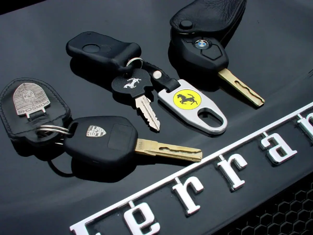 Car keys and key fobs, automotive locksmith services in Costa Mesa CA