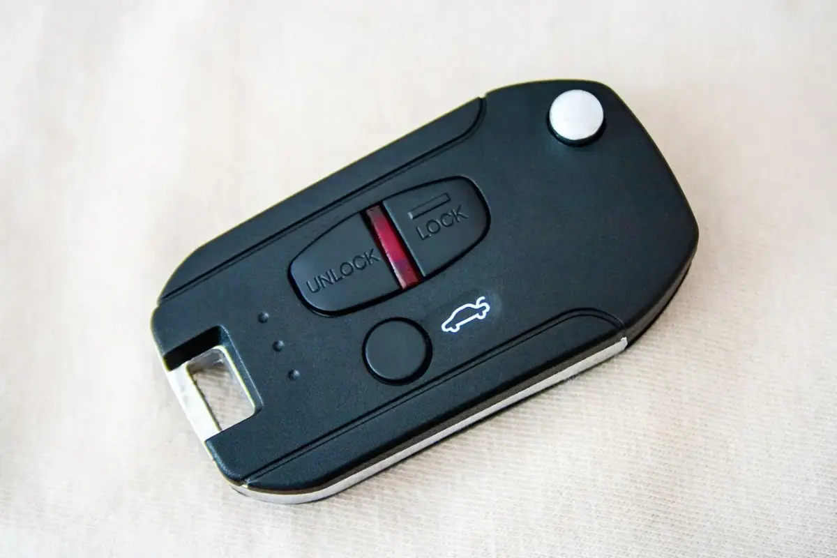Car key fob remote close up, programming in Costa Mesa